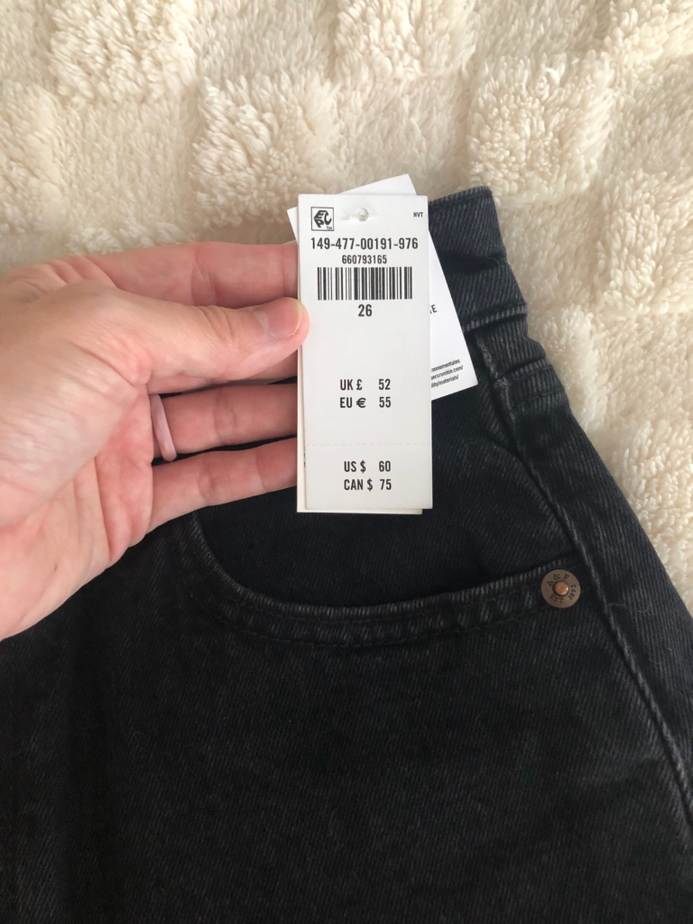 Abercrombie & Fitch High-Waist Black Denim “The Mom Short”s